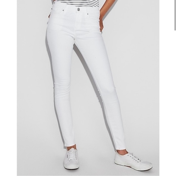 Express Denim - Express White Jean legging Mid Rise. Size US 2 Regular